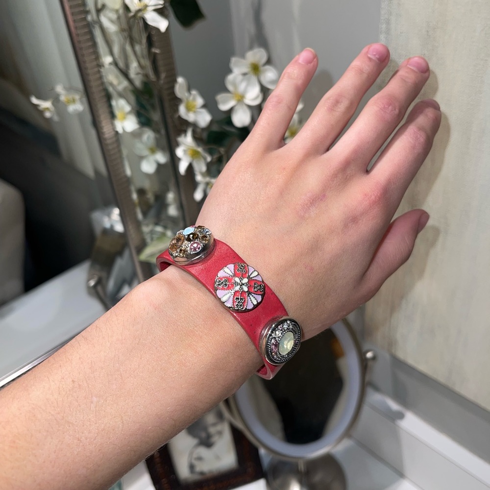 Pink/peach snap ons bracelet. Leather